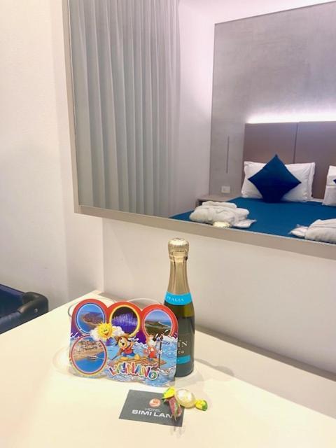 Hotel Simi Lan ลินญาโน ซับเบียโดโร ภายนอก รูปภาพ