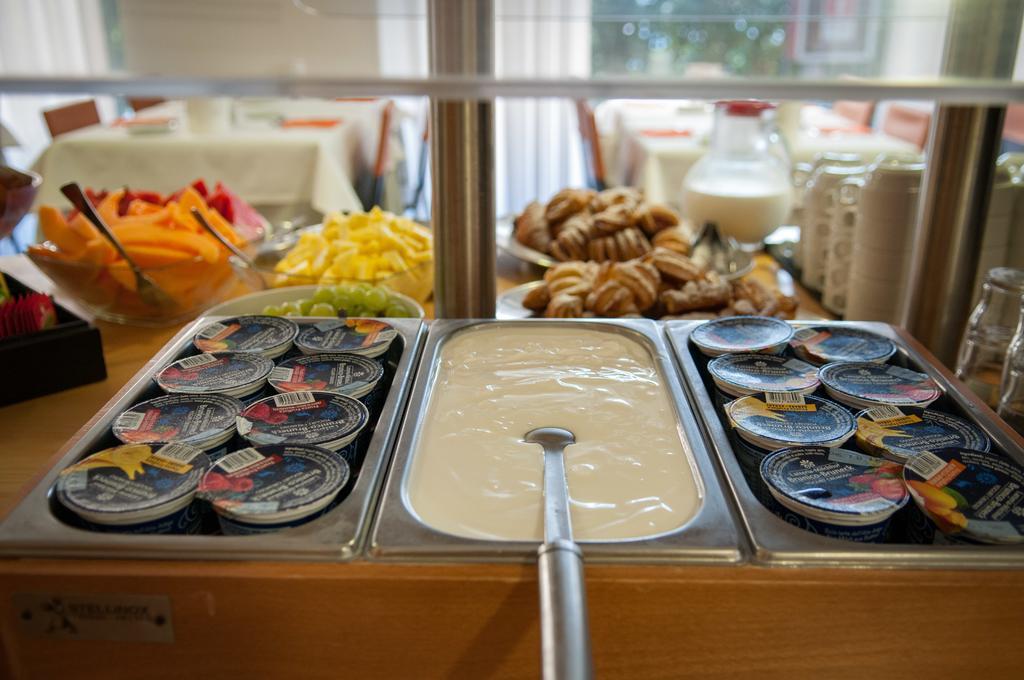 Hotel Simi Lan ลินญาโน ซับเบียโดโร ภายนอก รูปภาพ